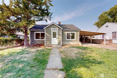 Photo of 326 NW 6th Avenue, Milton-Freewater, OR 97862 (MLS # 2424999)