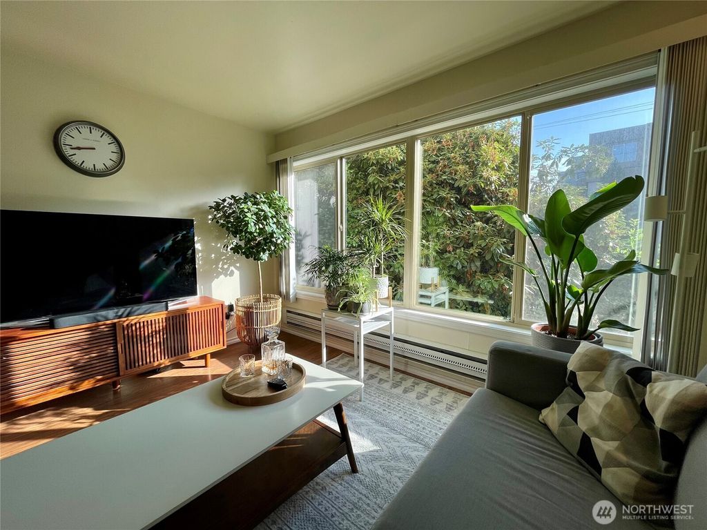 Photo of 6519 4th Avenue NE, Seattle, WA 98115 (MLS # 2489262)