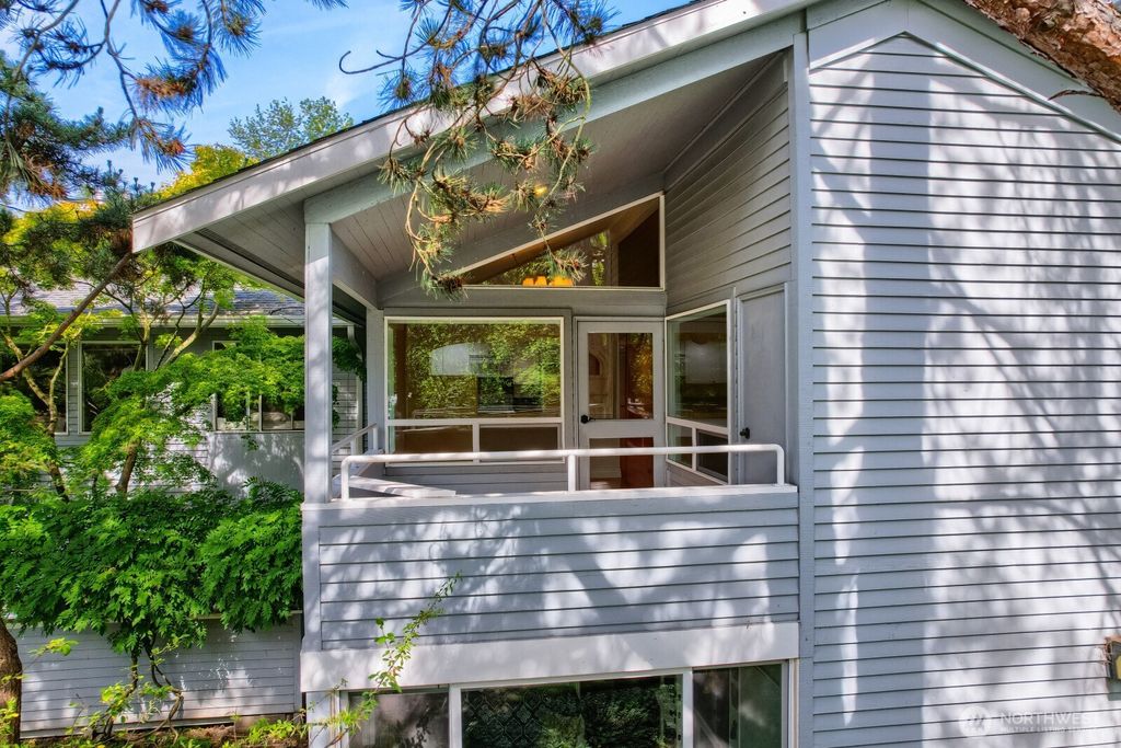 Photo of 1220 6th Avenue S #B301, Edmonds, WA 98020 (MLS # 2544030)
