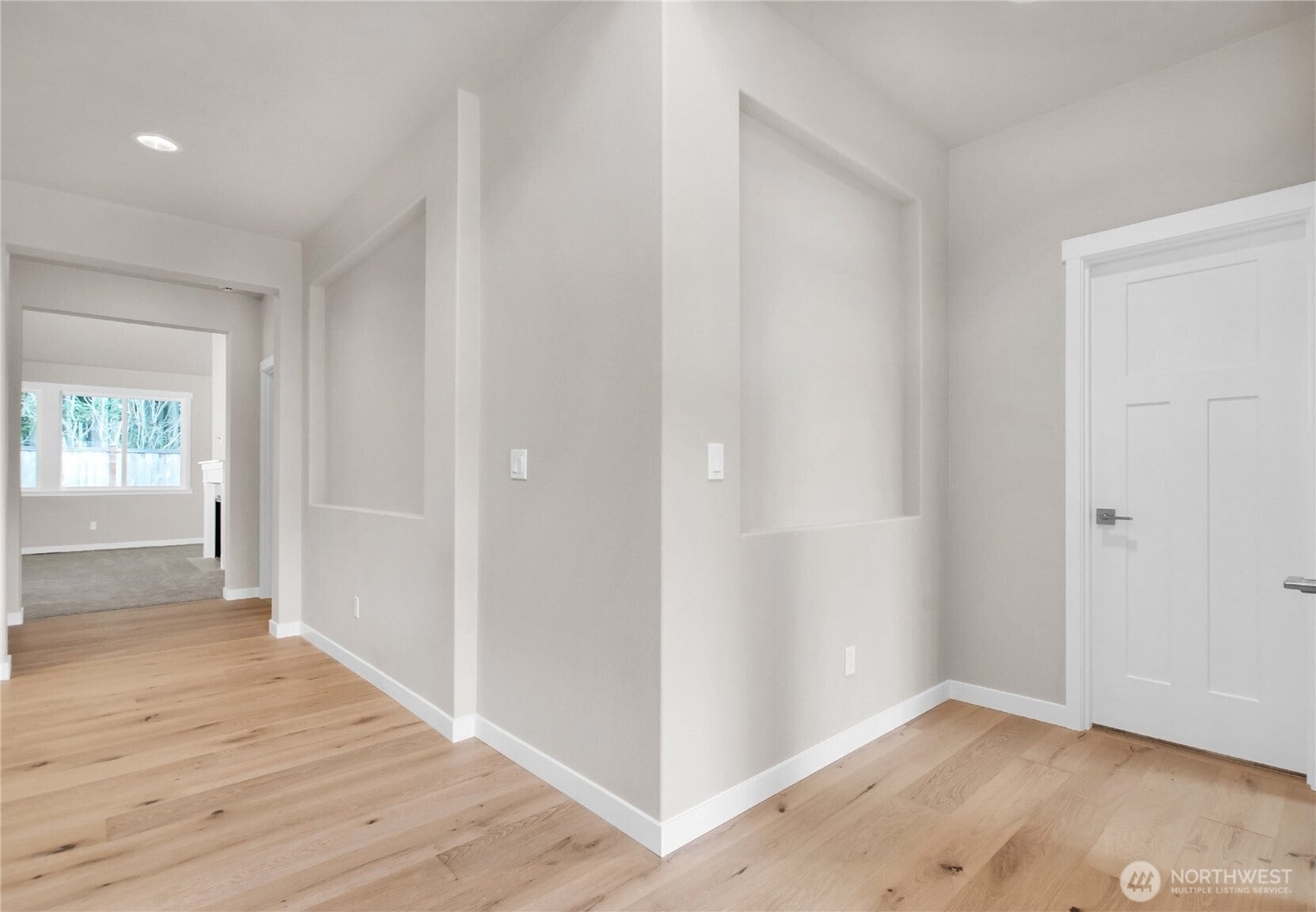 9628 7th Way SE