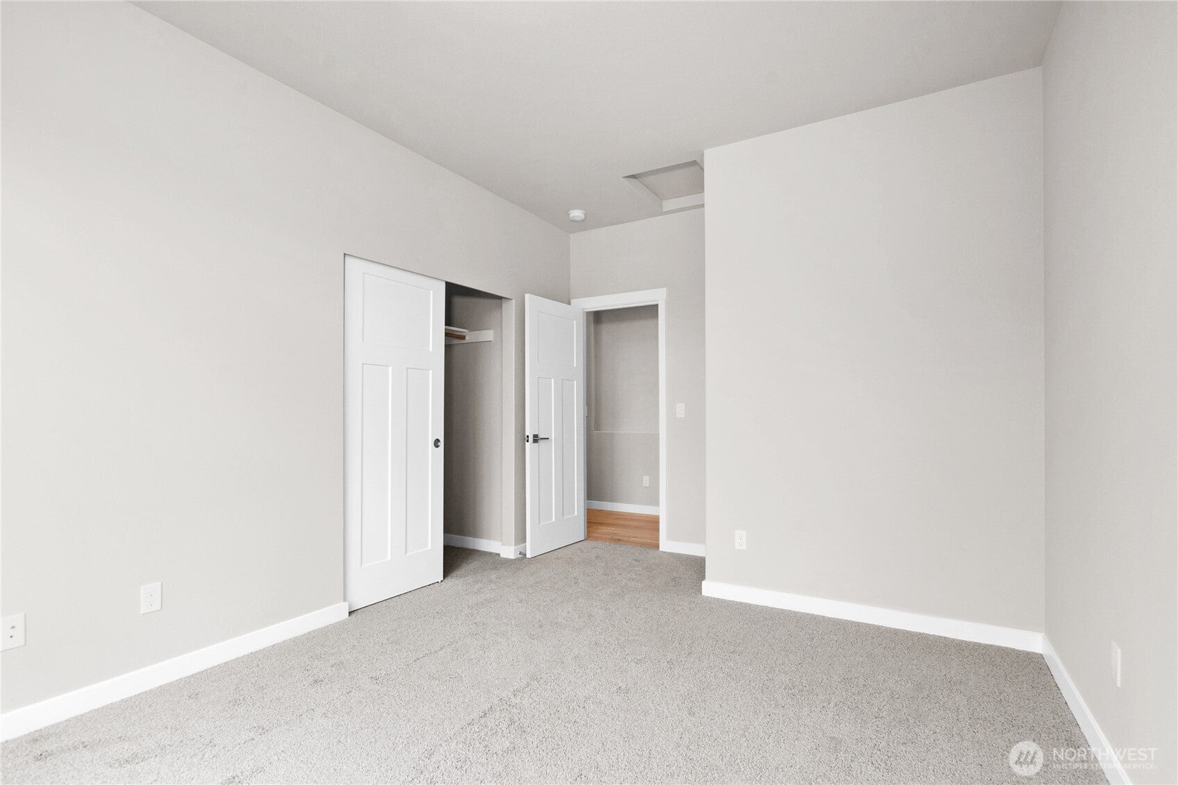 9628 7th Way SE