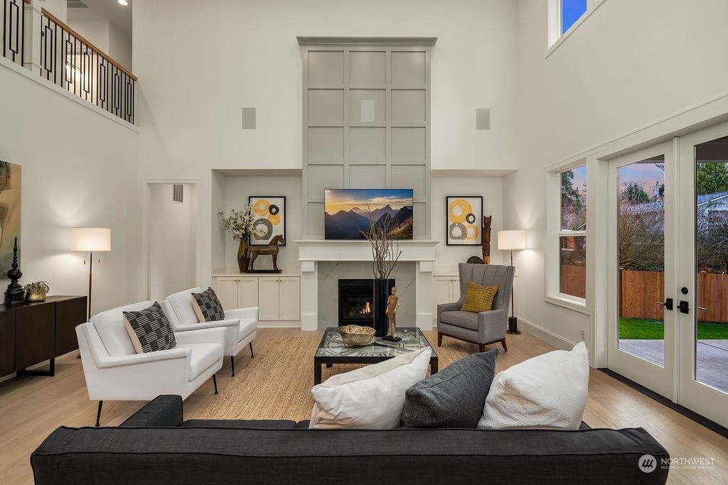 Photo of 7315 128th Avenue NE, Kirkland, WA 98033 (MLS # 2207264)