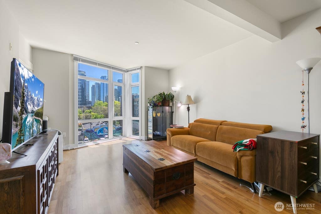 Photo of 699 John Street #516, Seattle, WA 98109 (MLS # 2572971)