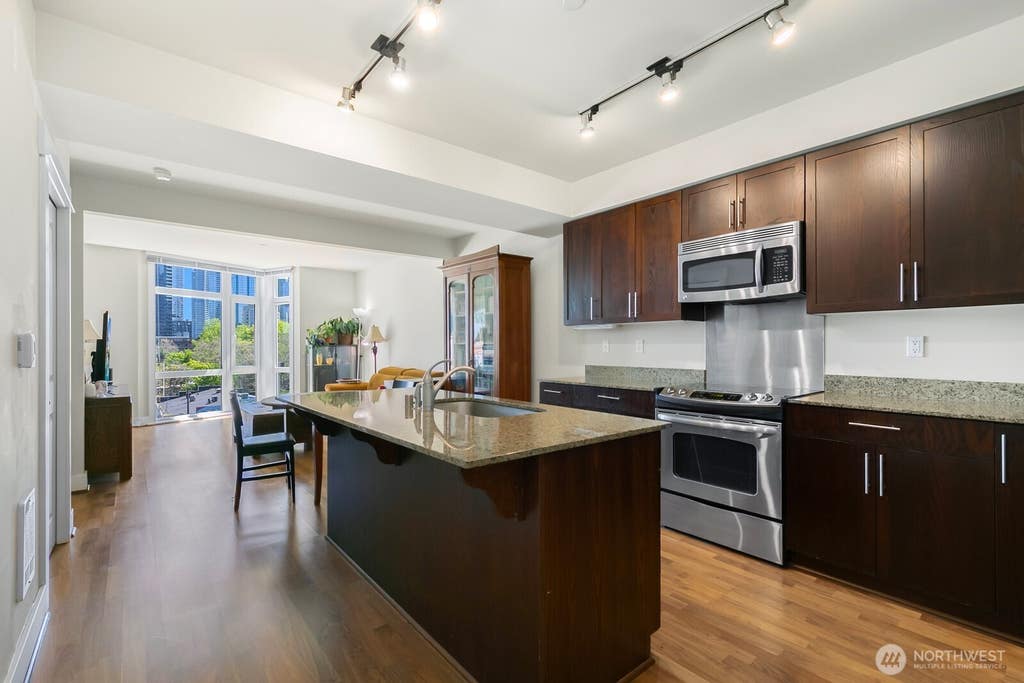 Photo of 699 John Street #516, Seattle, WA 98109 (MLS # 2572971)