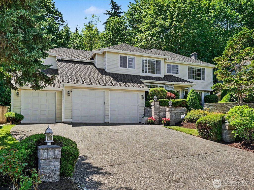 Photo of 18055 NW Varese Court, Issaquah, WA 98027 (MLS # 2538273)