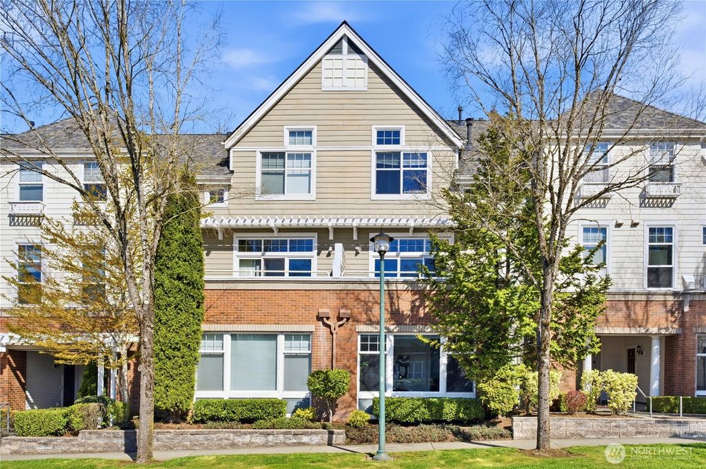 Photo of 1439 Huckleberry Cir, Issaquah, WA 98029 (MLS # 2503258)