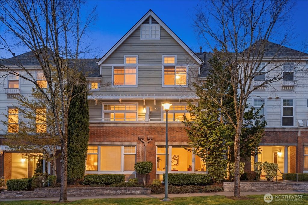 Photo of 1439 Huckleberry Cir, Issaquah, WA 98029 (MLS # 2503258)