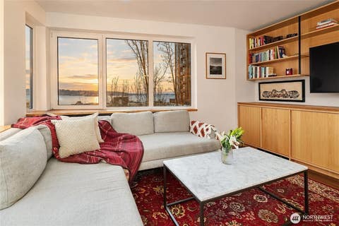 Photo of 2504 Western Avenue #422, Seattle, WA 98121 (MLS # 2484908)