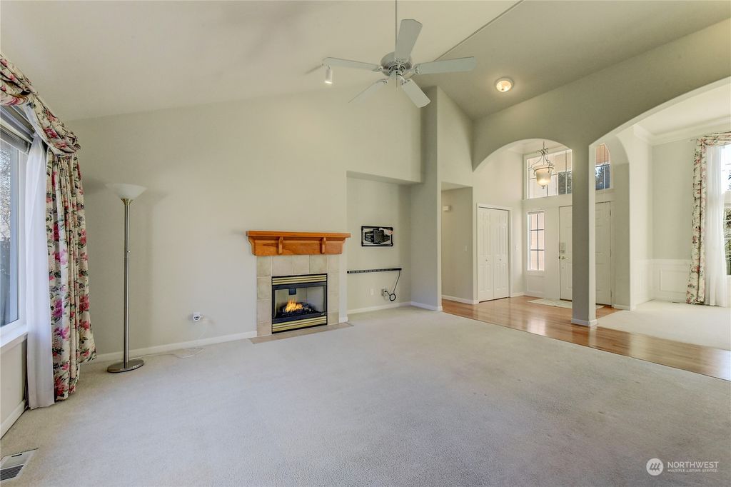 Photo of 27608 44th Place S, Auburn, WA 98001 (MLS # 2210979)