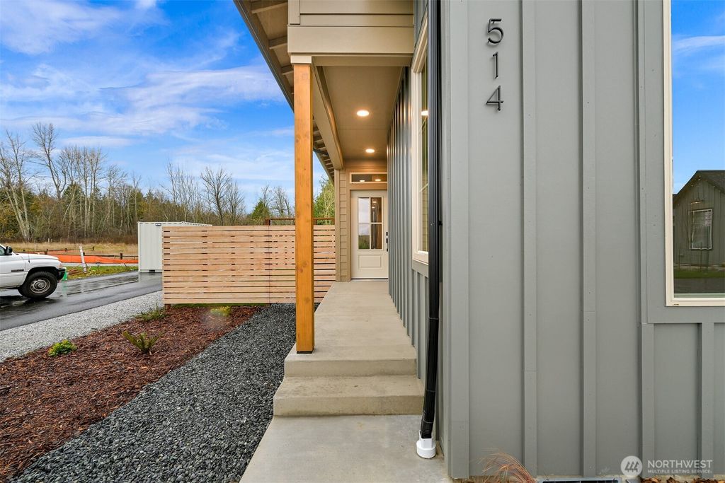 Photo of 514 Northview Street, Bellingham, WA 98226 (MLS # 2460262)