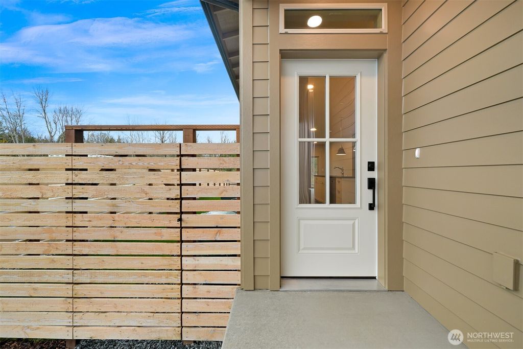 Photo of 514 Northview Street, Bellingham, WA 98226 (MLS # 2460262)