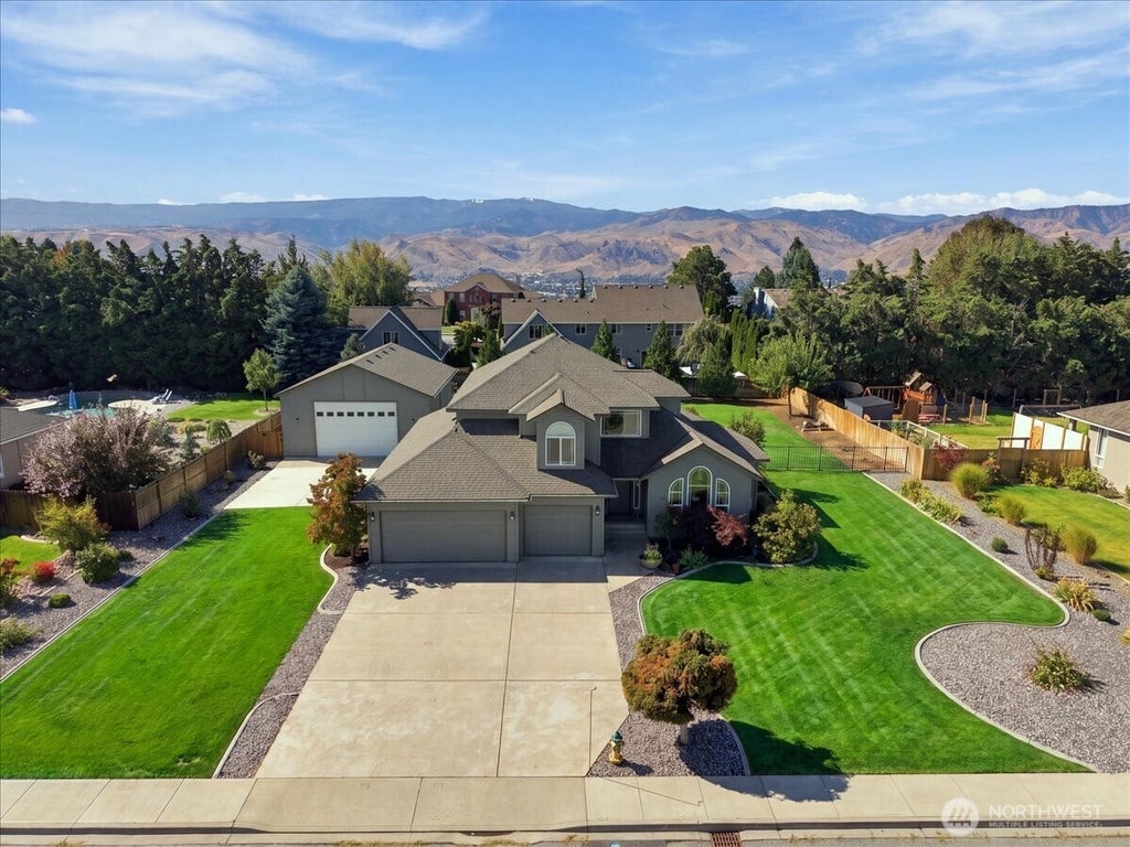 Photo of 2289 Fancher Heights Boulevard, East Wenatchee, WA 98802 (MLS # 2582306)