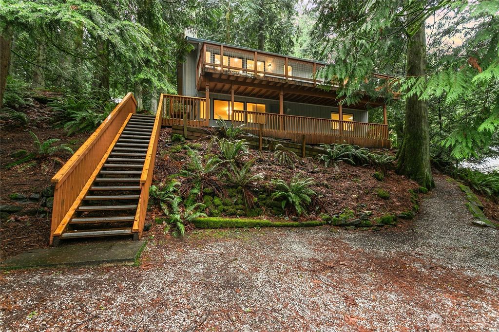 Photo of 24 Jasper Ridge Lane, Bellingham, WA 98229 (MLS # 2460023)
