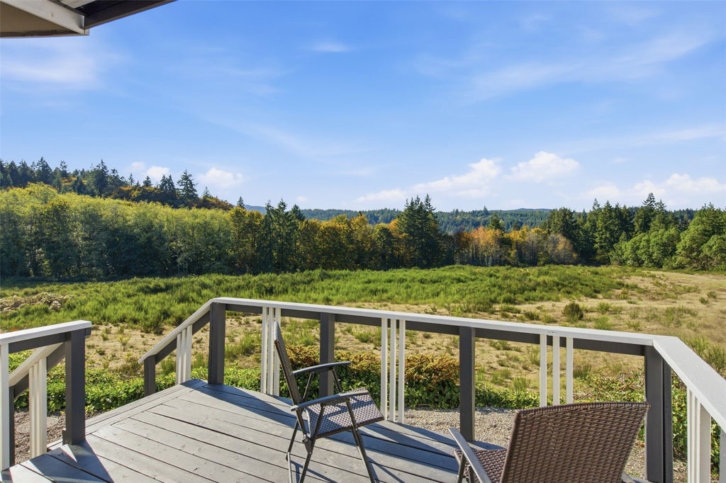 Photo of 104 Sereno Circle Drive, Bremerton, WA 98312 (MLS # 2597756)