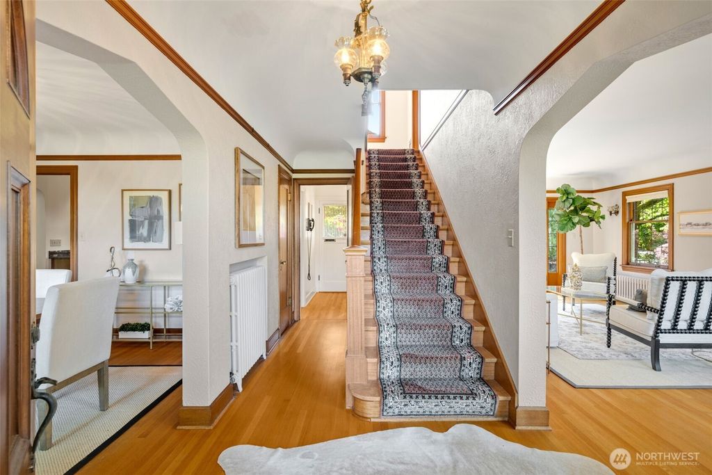 Photo of 3608 43rd Avenue NE, Seattle, WA 98105 (MLS # 2526467)