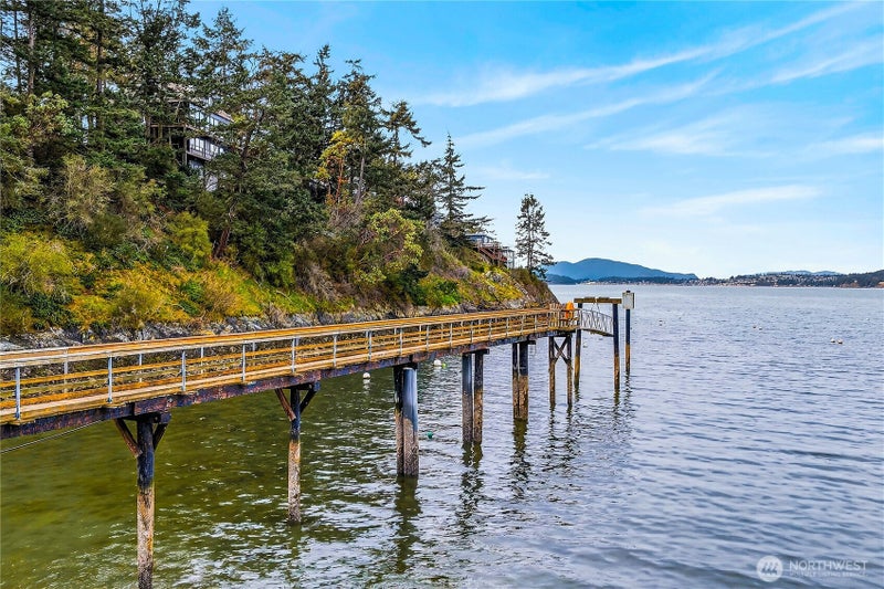 4141 Edith Point Road