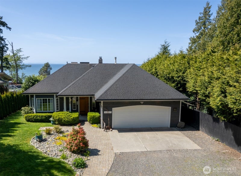 8613 Semiahmoo Drive