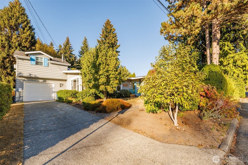 10648 NE 47th Place