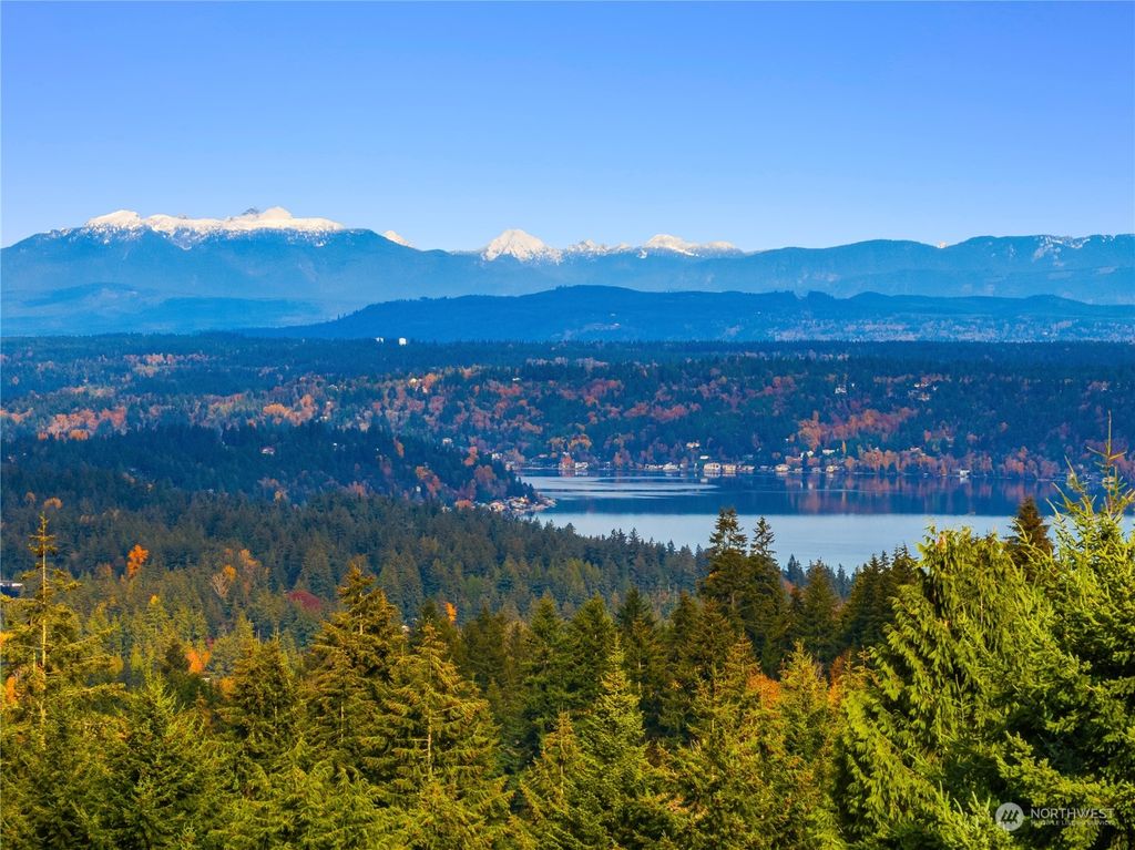 Photo of 14572 SE 51st Street, Bellevue, WA 98006 (MLS # 2331144)