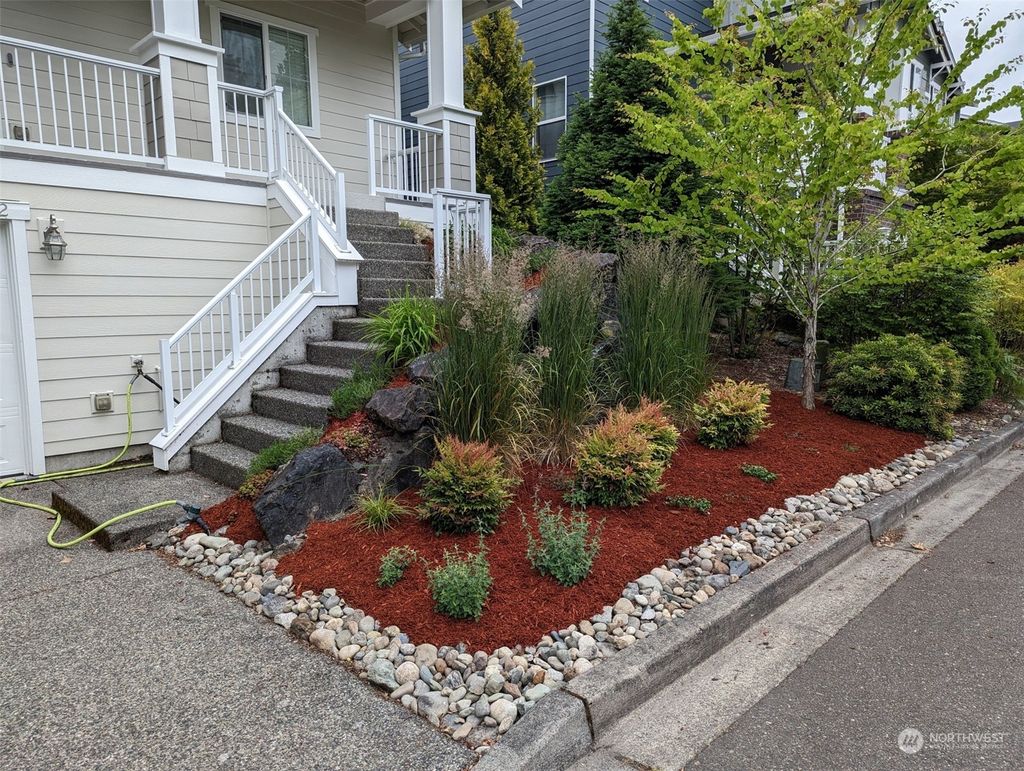 Photo of 20232 124th Avenue NE, Bothell, WA 98011 (MLS # 2196111)