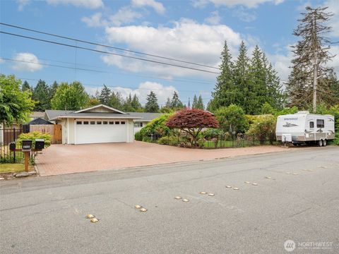 Photo of 6725 Husky Way SE, Olympia, WA 98503 (MLS # 2397848)