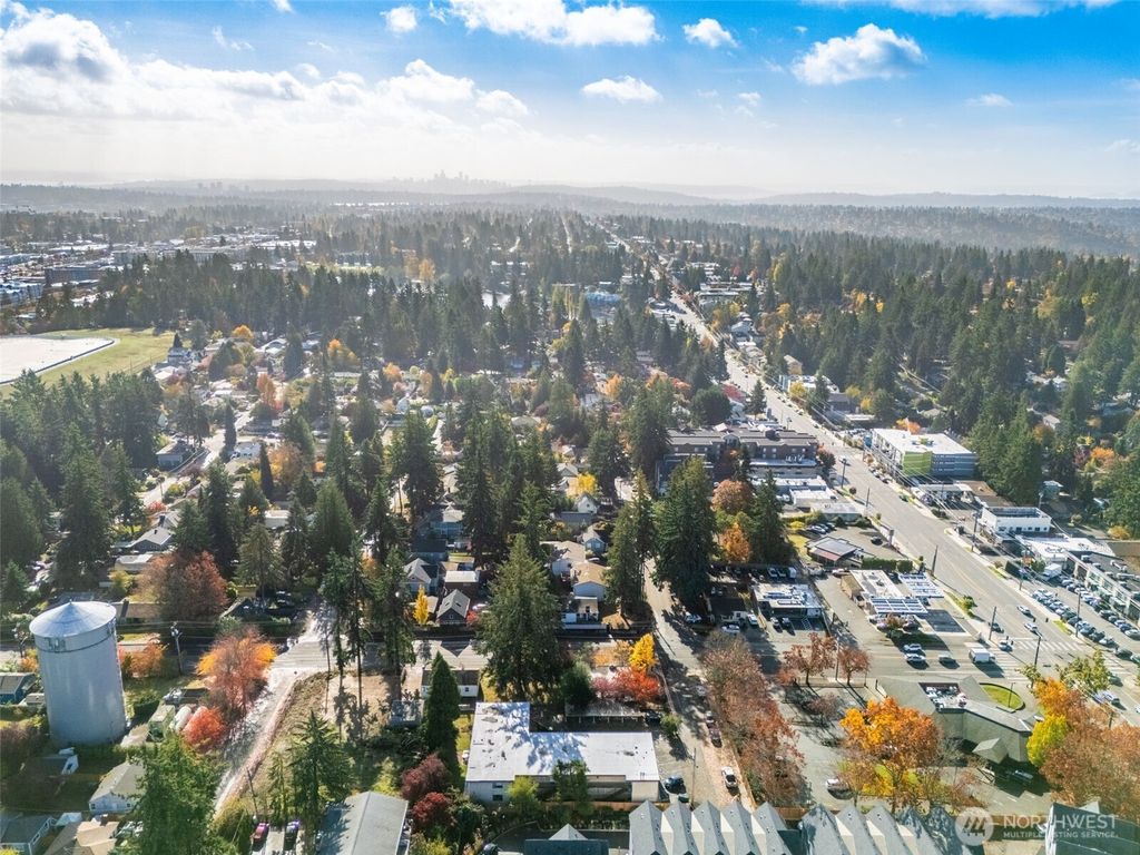 Photo of 14520 Phinney Avenue N, Shoreline, WA 98133 (MLS # 2487093)