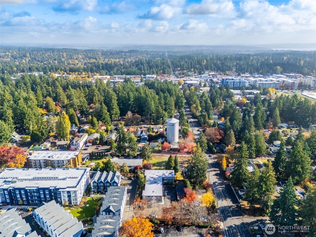 Photo of 14520 Phinney Avenue N, Shoreline, WA 98133 (MLS # 2487093)