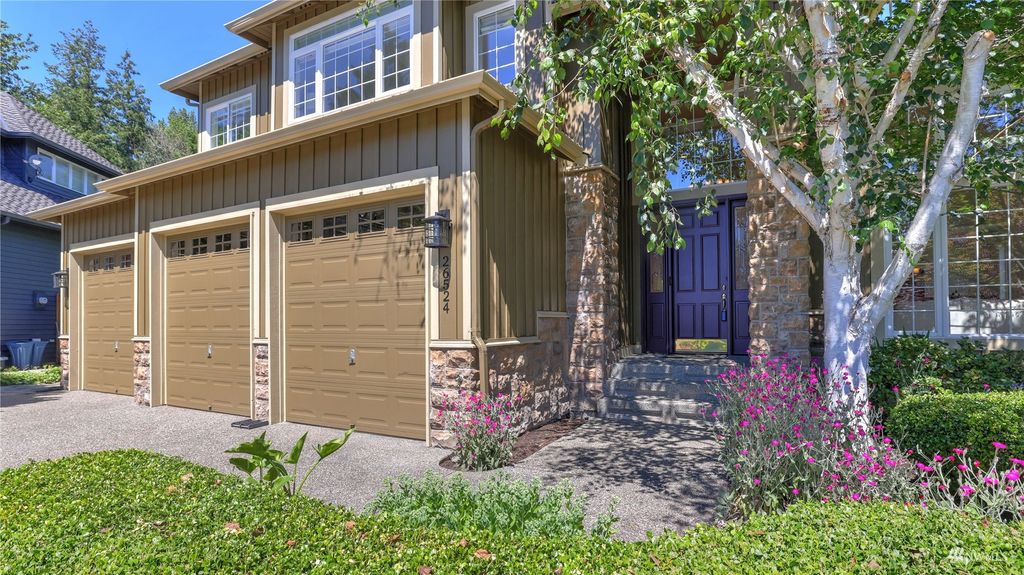 Photo of 26524 SE 19th Court, Sammamish, WA 98075 (MLS # 1994140)