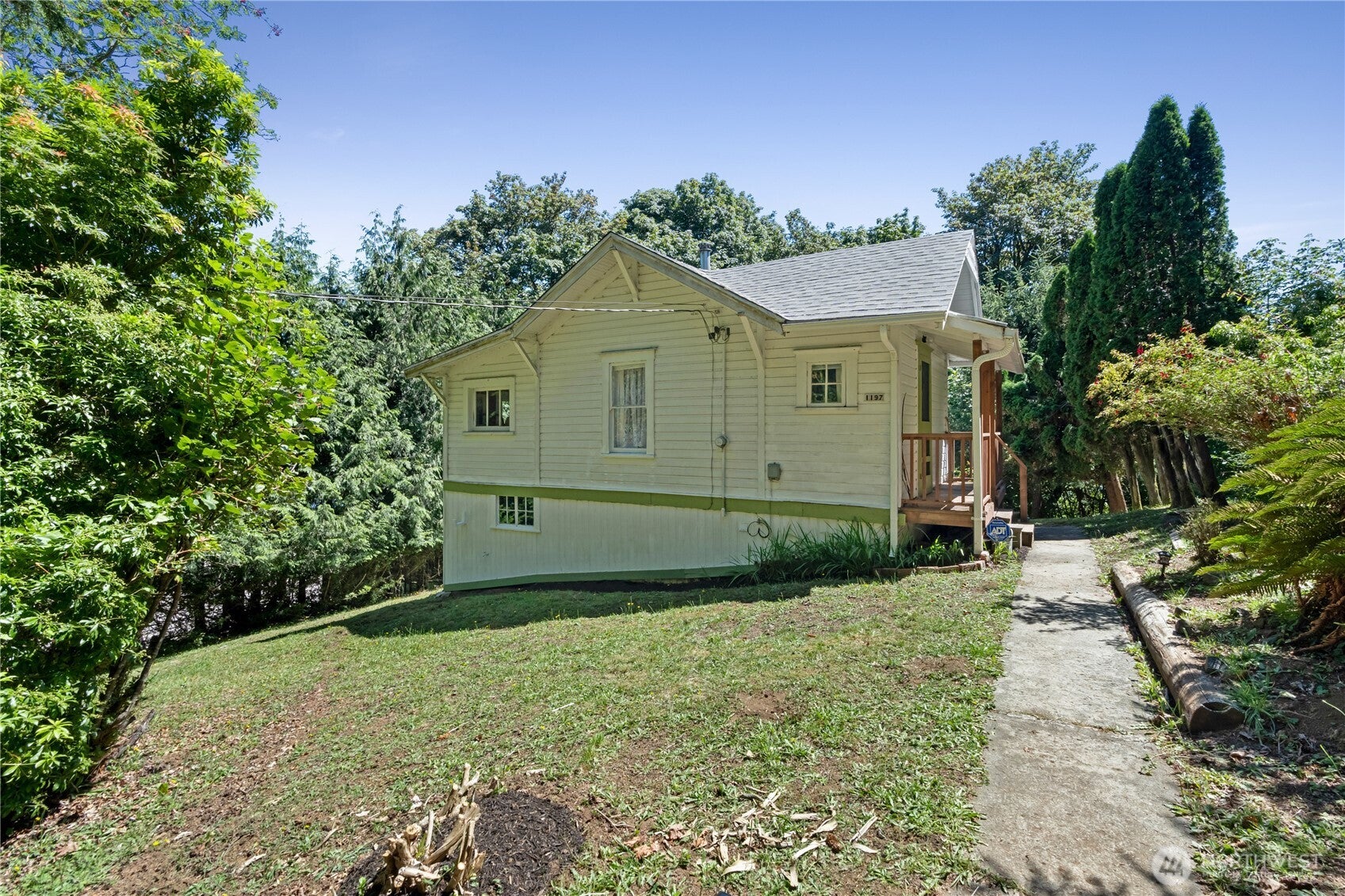 1197 Prospect Avenue