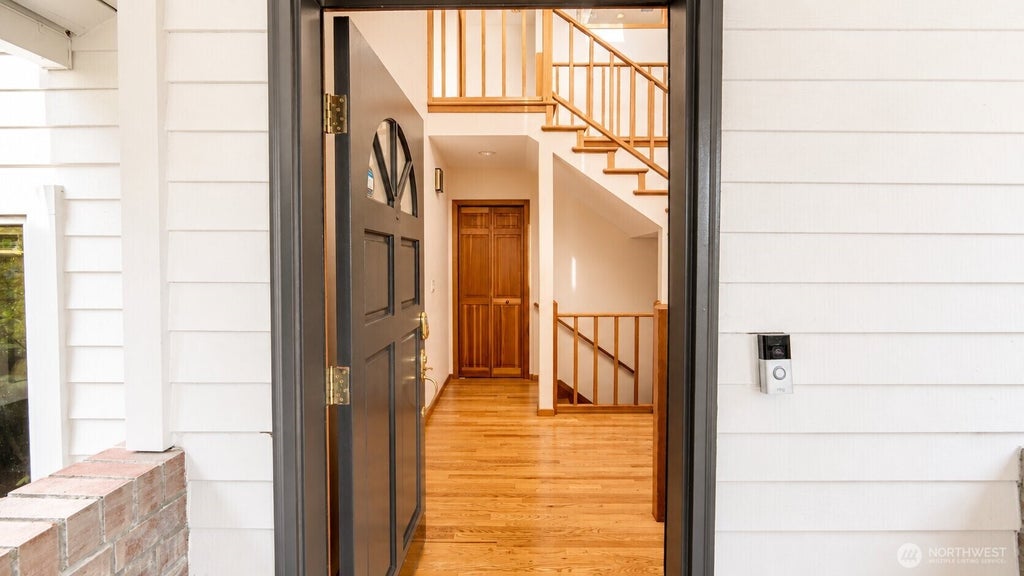 Photo of 1630 2nd Street, Kirkland, WA 98033 (MLS # 2557615)