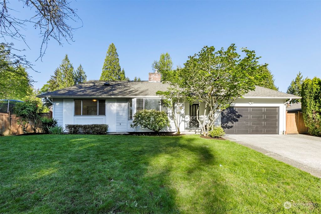 Photo of 6707 149th Avenue NE, Redmond, WA 98052 (MLS # 2235580)
