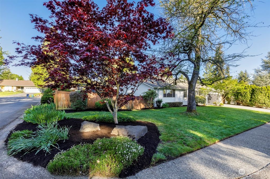 Photo of 6707 149th Avenue NE, Redmond, WA 98052 (MLS # 2235580)