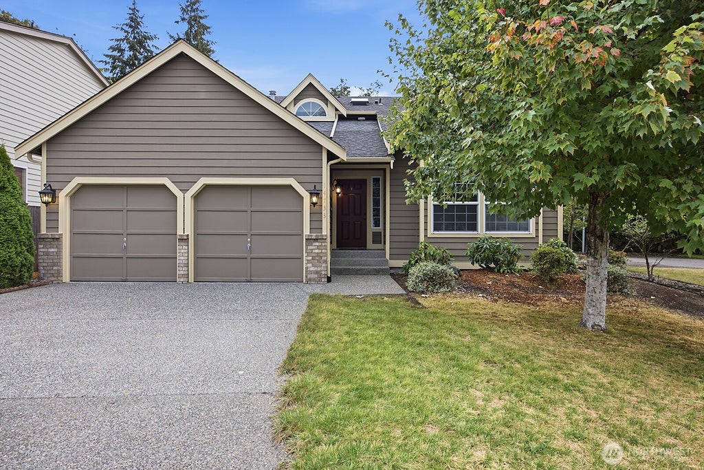 Photo of 14733 SE 187th Circle, Renton, WA 98058 (MLS # 2582844)