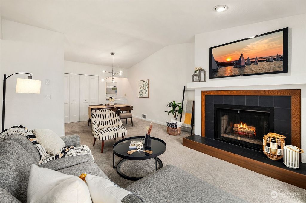 Photo of 9512 1st Avenue NE #410, Seattle, WA 98115 (MLS # 2168237)