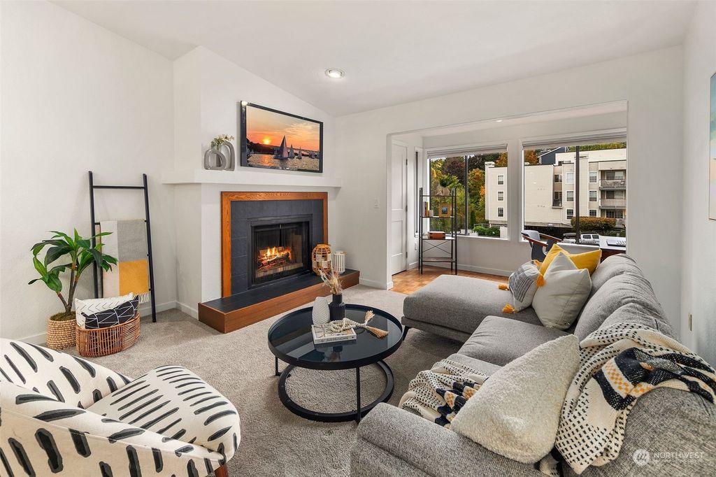 Photo of 9512 1st Avenue NE #410, Seattle, WA 98115 (MLS # 2168237)