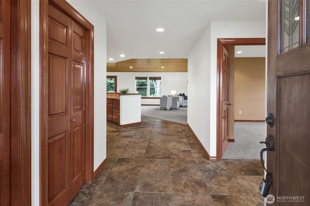 Photo of 2511 Crescent Street, Ferndale, WA 98248 (MLS # 2485704)