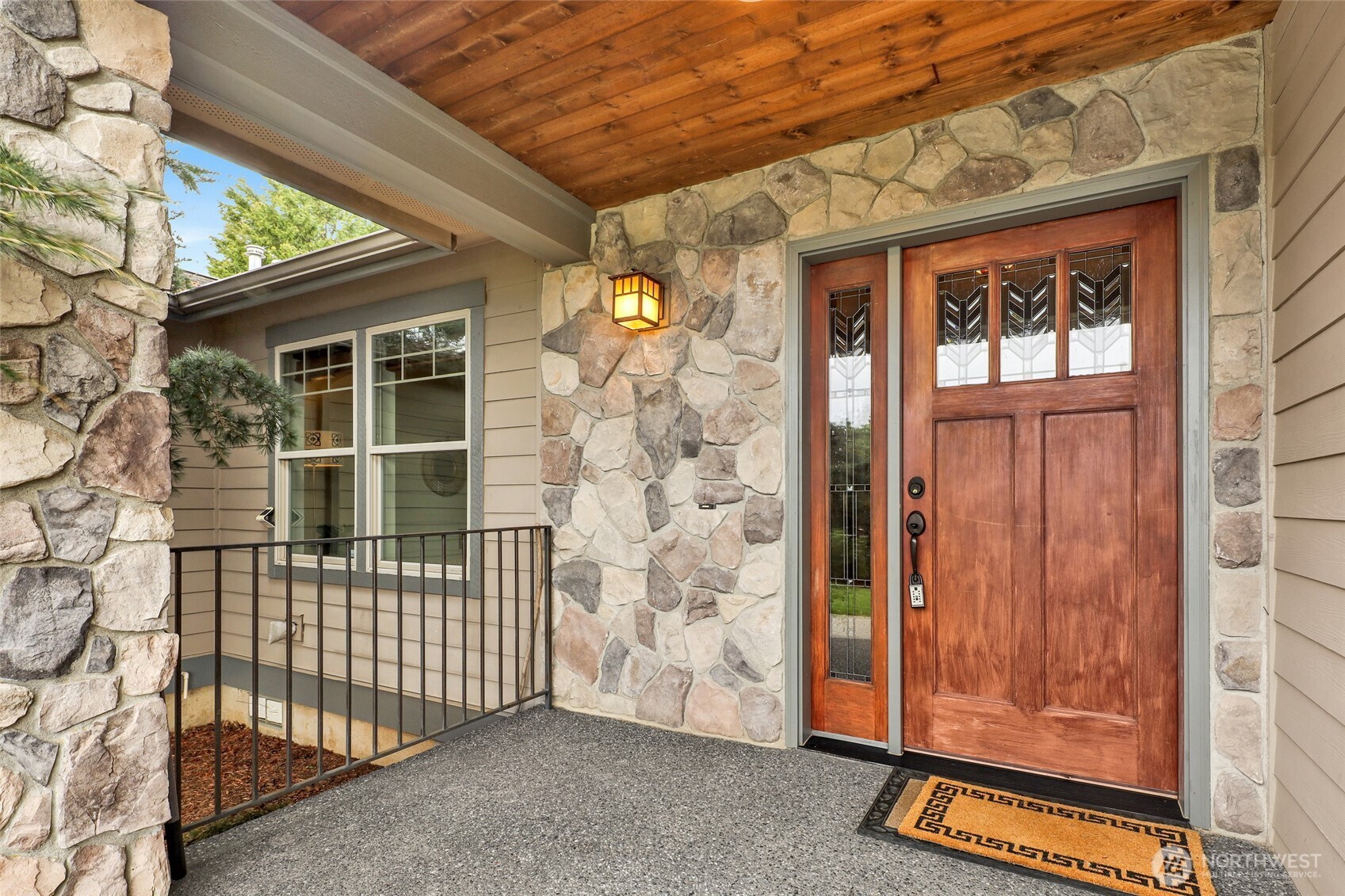 2511 Crescent Street