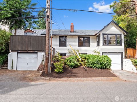 9701 Roosevelt Way NE Seattle WA 98115