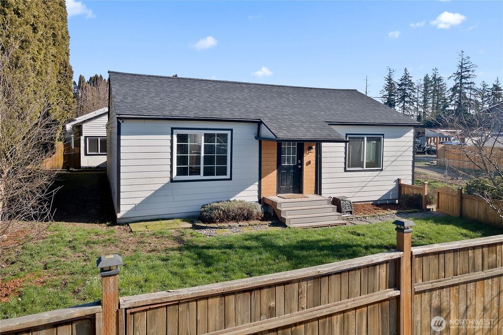 Photo of 9719 Sheridan Avenue S, Tacoma, WA 98444 (MLS # 2479250)