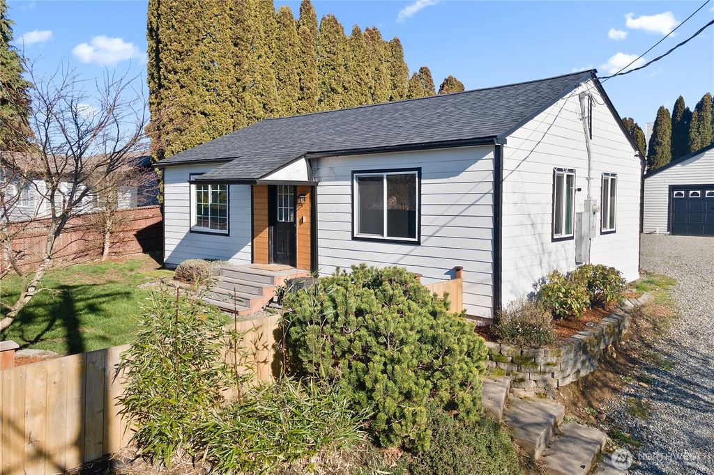 Photo of 9719 Sheridan Avenue S, Tacoma, WA 98444 (MLS # 2479250)