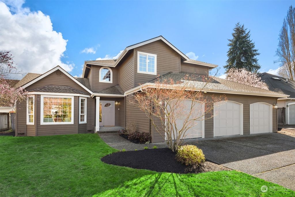Photo of 13142 86th Place NE, Kirkland, WA 98034 (MLS # 2052736)