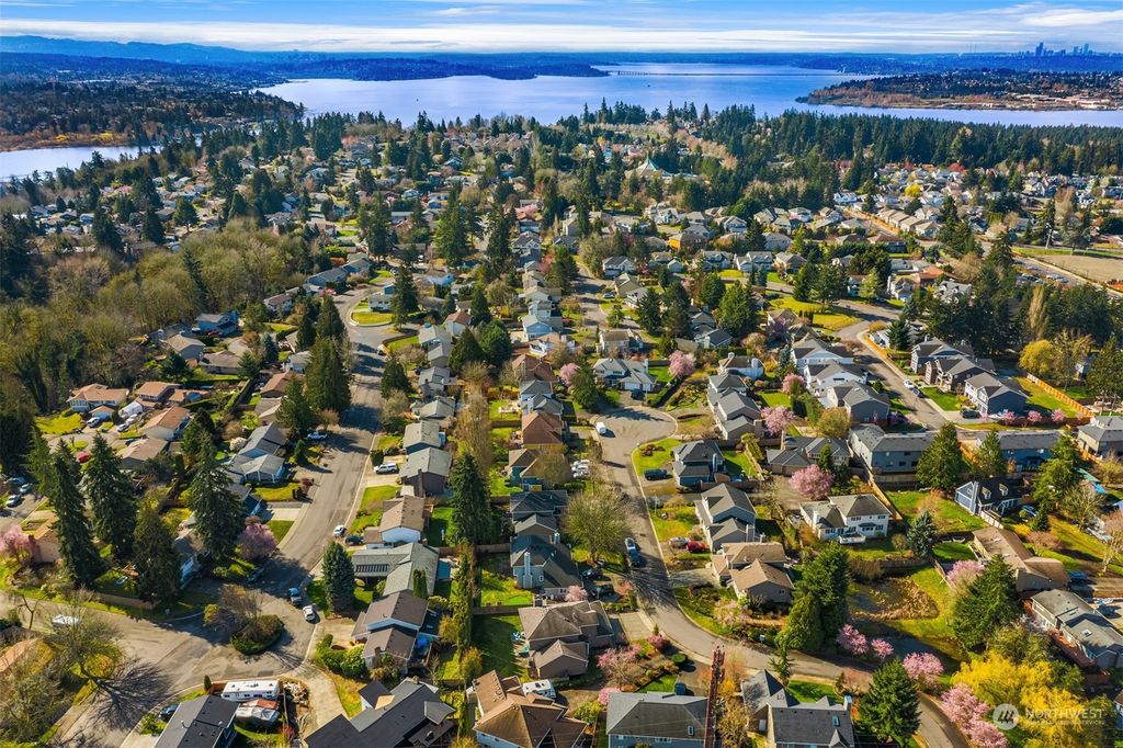 Photo of 13142 86th Place NE, Kirkland, WA 98034 (MLS # 2052736)