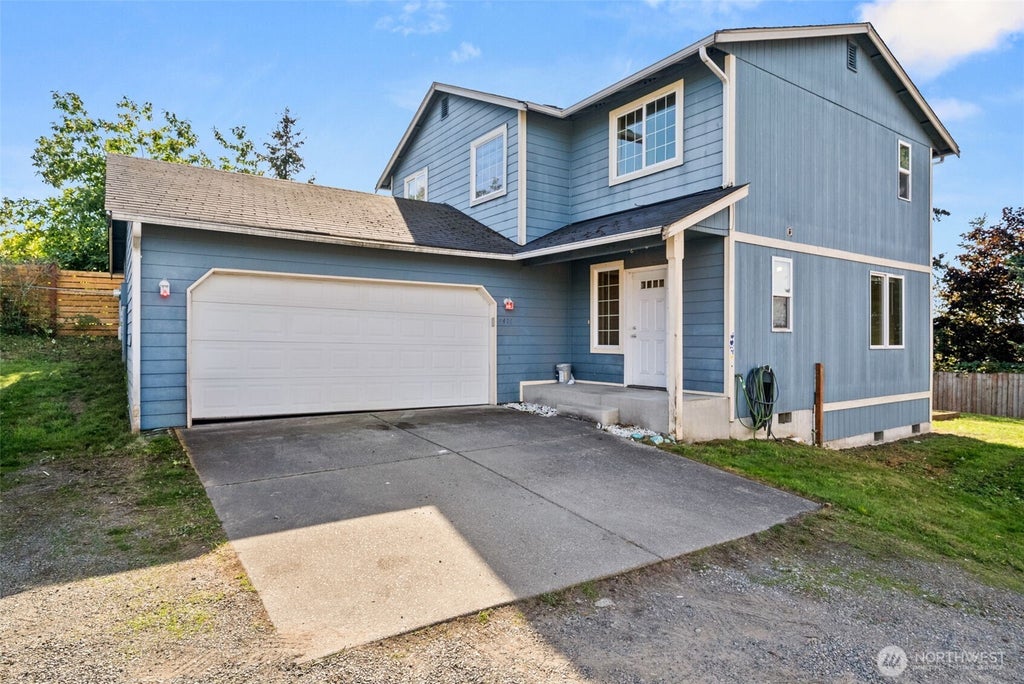 Photo of 8416 Ainsworth AVE, Tacoma, WA 98444 (MLS # 2592089)