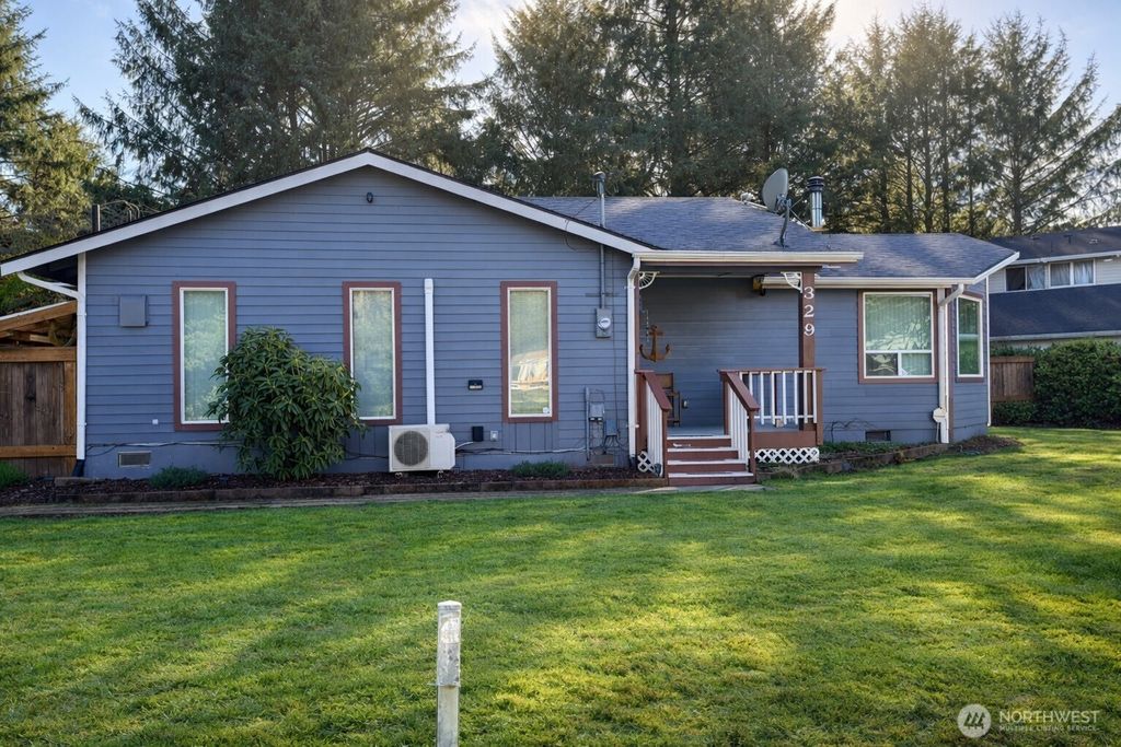 Photo of 329 Sextans Avenue SW, Ocean Shores, WA 98569 (MLS # 2486303)