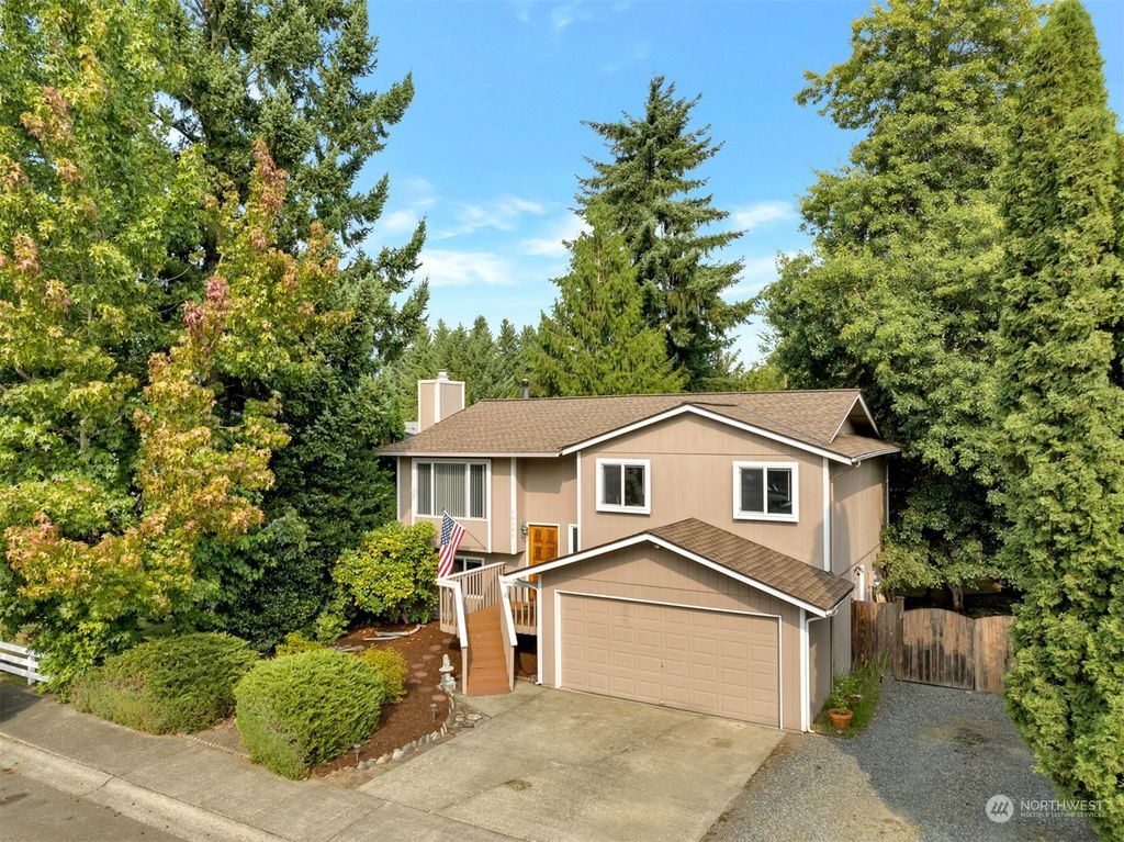 Photo of 10531 52nd Avenue NE, Marysville, WA 98270 (MLS # 2156422)