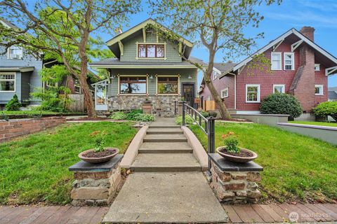 Photo of 2614 N Lawrence Street, Tacoma, WA 98407 (MLS # 2523441)