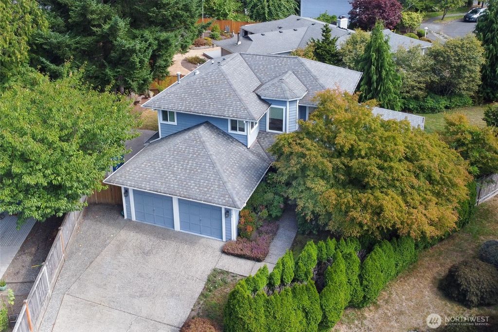 Photo of 18131 60th Avenue W, Lynnwood, WA 98037 (MLS # 2430141)