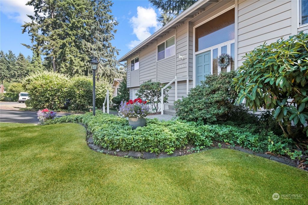 Photo of 7415 NE 120th Street, Kirkland, WA 98034 (MLS # 2272188)