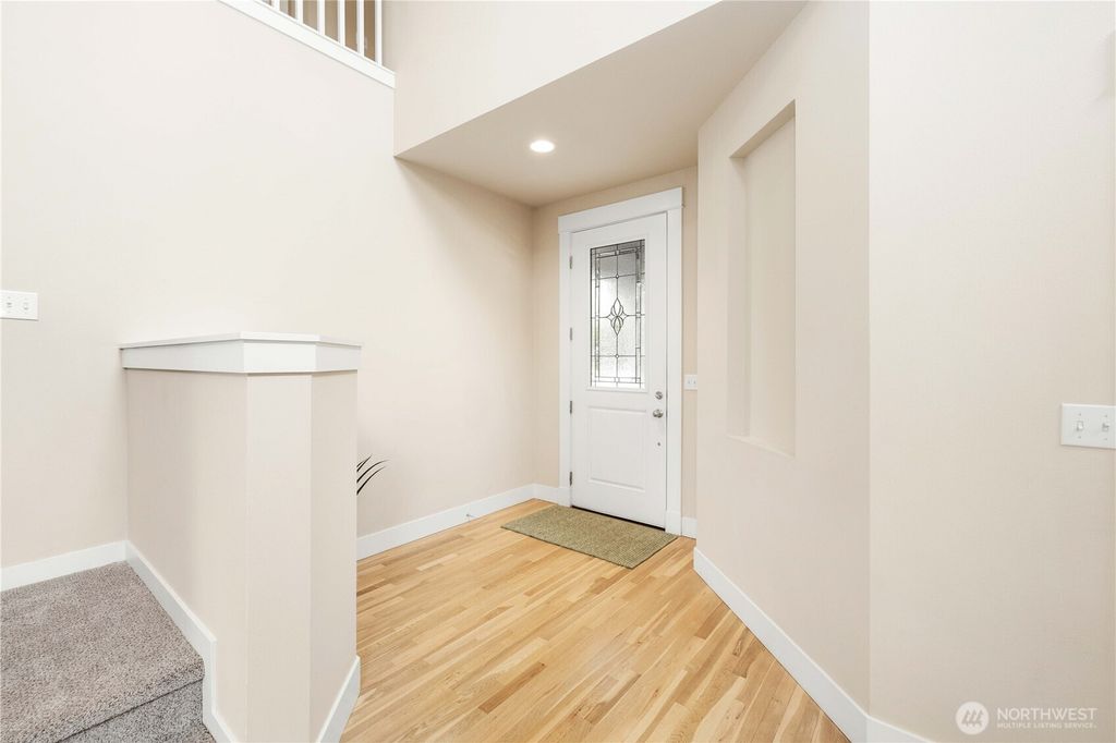 Photo of 25499 SE 274th Place, Maple Valley, WA 98038 (MLS # 2512350)