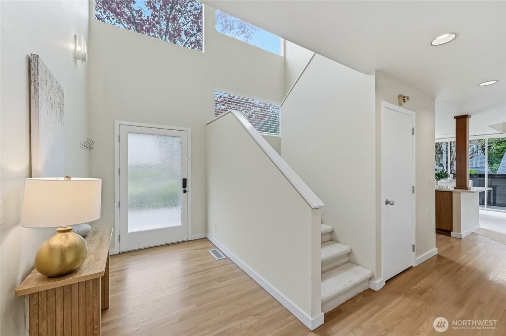 Photo of 613 Bellevue Way SE, Bellevue, WA 98004 (MLS # 2515386)